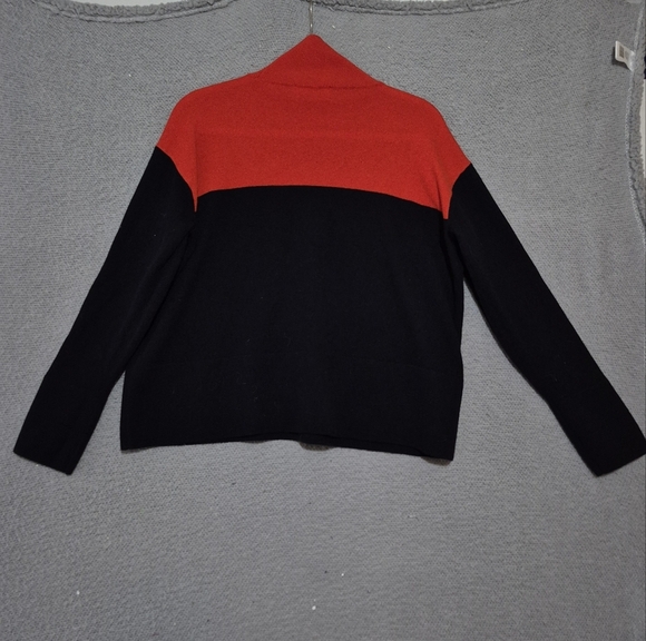 Everlane Women's Cashmere Mock Neck Long Sleeve Red Black Sweater Medium - Picture 6 of 6